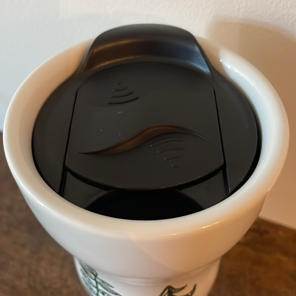 Starbucks Christmas Ceramic Travel Cup 9 oz - Picture 4 of 6